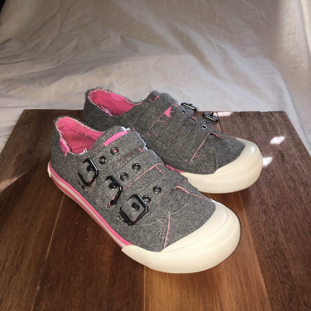 Rocket dog sneakers